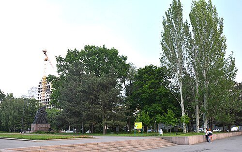 Сквер імені 68-ми десантників (Парк ім. 68 моряків-десантників)