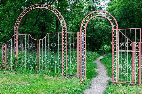 Великобобрицький