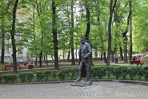 Парк-сквер (Чернівці, вул. Кордуби)