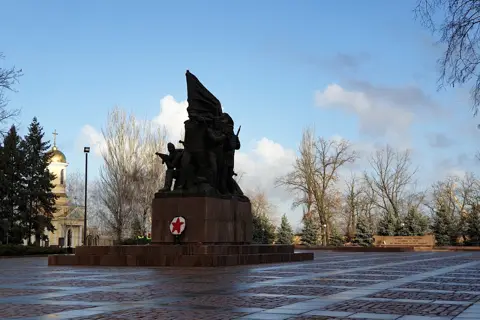 Сквер імені 68-ми десантників (Парк ім. 68 моряків-десантників) — фото 1