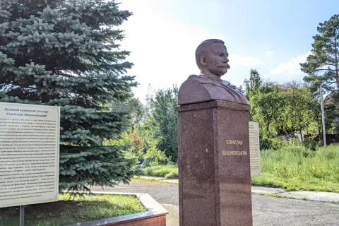 Маріямпільський замок (Маріямпільський дендрологічний парк) — фото 13