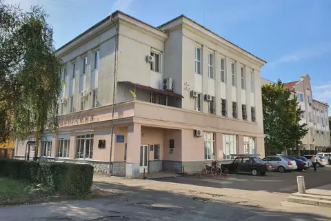 Палісадник університетської бібліотеки — фото 1
