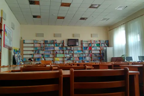 Палісадник університетської бібліотеки — фото 2