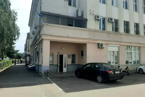 Палісадник університетської бібліотеки — фото 6
