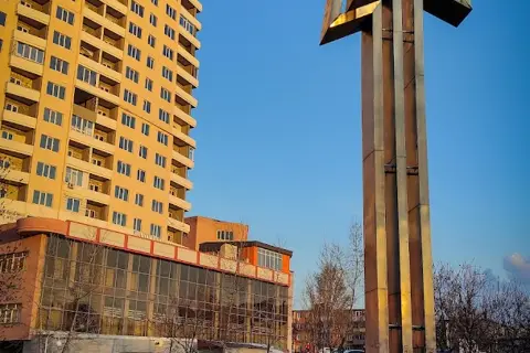 Сквер Захисників України — фото 3