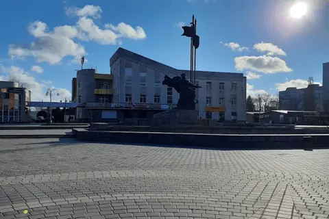 Сквер на площі 700-річчя міста (Черкаси) — фото 4