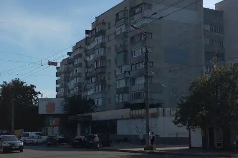 Сквер на площі 700-річчя міста (Черкаси) — фото 13
