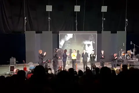 Парк «Юність» — фото 1