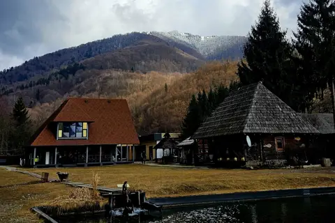 Рибні господарства й платні ставки
