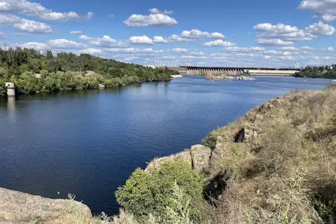 Скеля “Верхня голова”