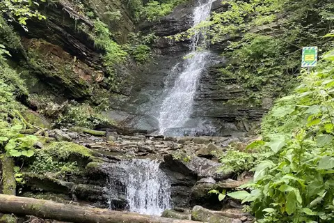 Водоспад Лазний