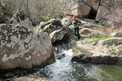 Каньйон з водоспадом — фото 10