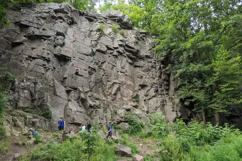 Denishi, climbing area