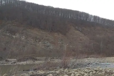 Надвірнянські скелі