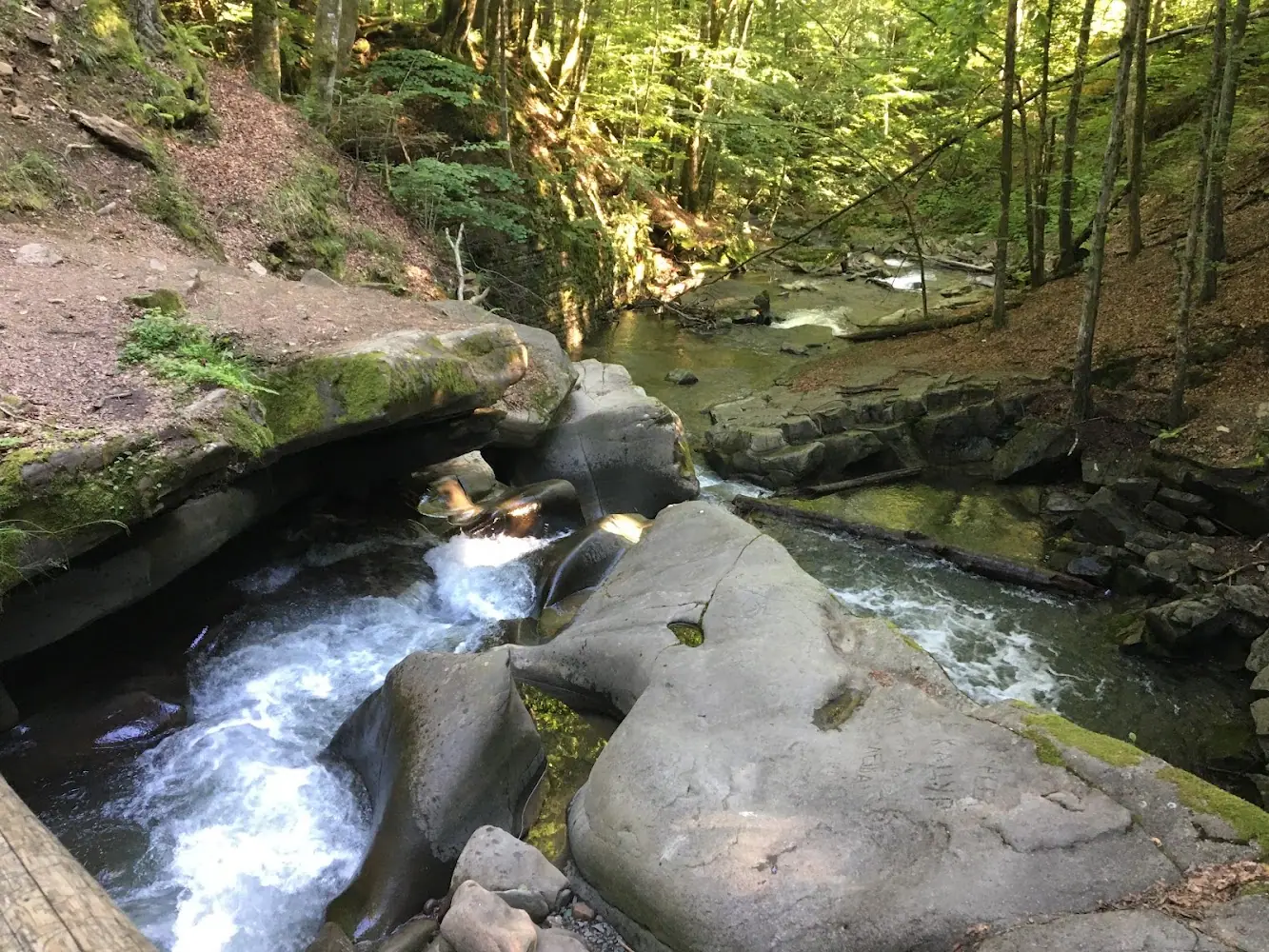 Лумшорські водоспади