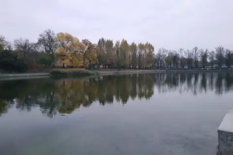 Левандівське озеро