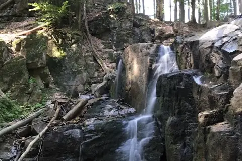 Водоспад Скакало