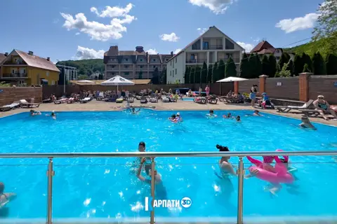 Полянські Купелі басейни
